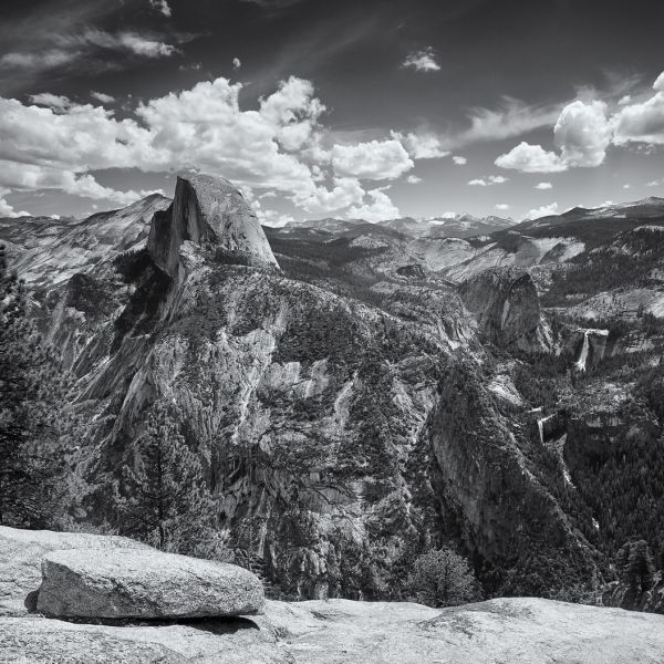 Pohled na Yosemitský národní park